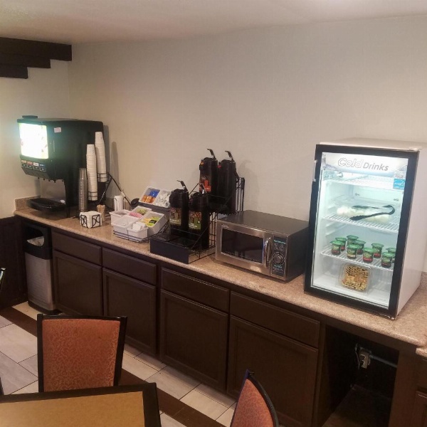 SureStay Hotel by Best Western Hollister image 11