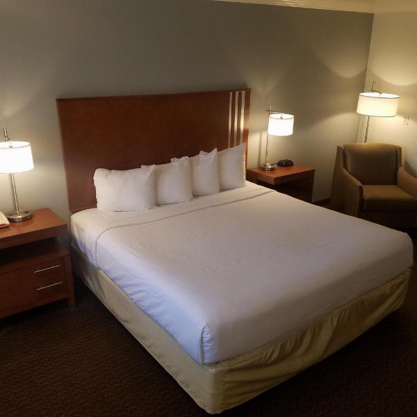 SureStay Hotel by Best Western Hollister image 17